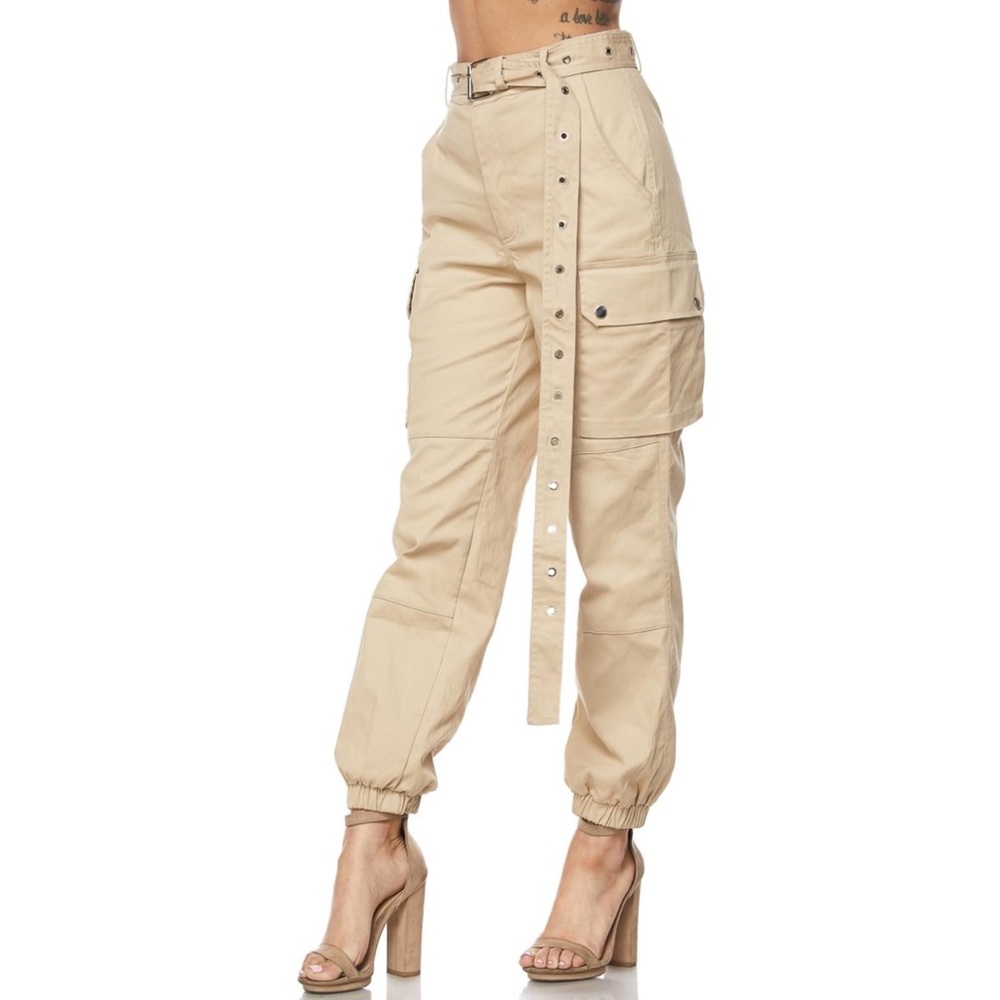 beige cargo pants with long belt 💛